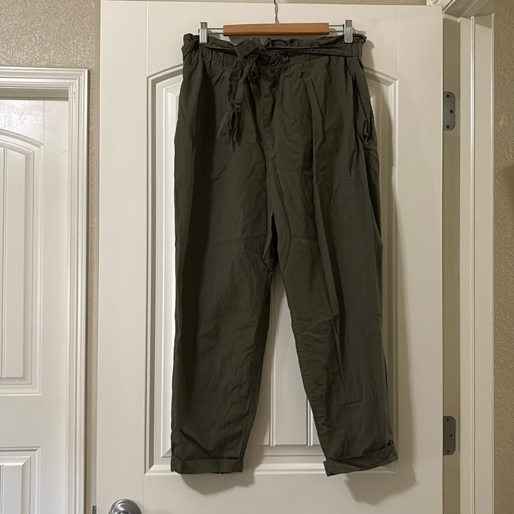 Zara Paper Bag Waist High Waist Green Pants